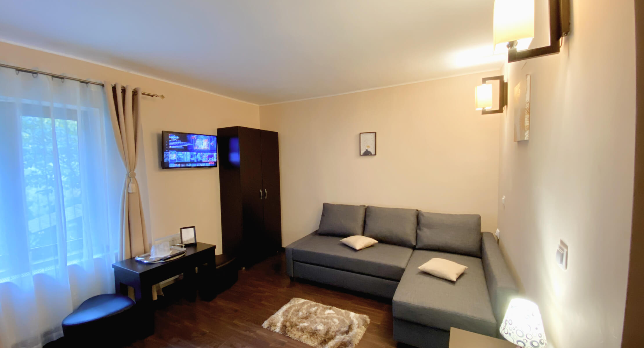 Vedere ansamblu Camera 2