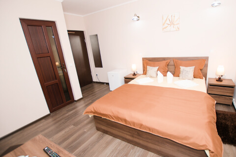 Vedere ansamblu Camera 4