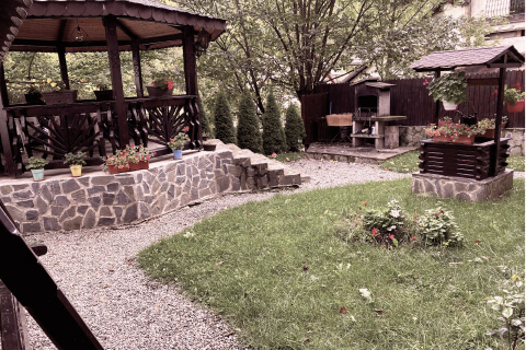 Grădina cu foișor și grătar